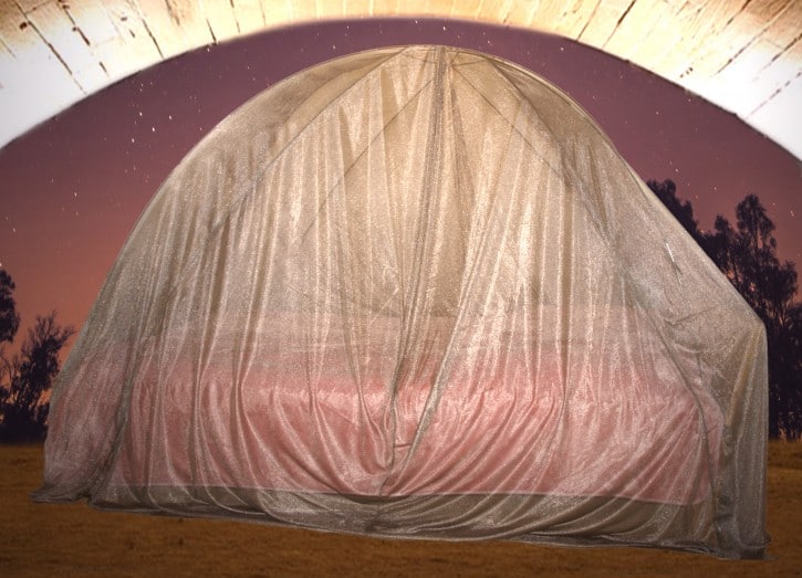 Baldaquin de voyage en tulle d'argent de très haute protection 50dB contre les basses et les hautes fréquences